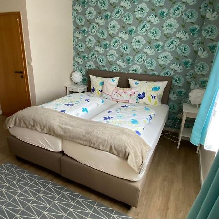 Hotel Garni Zum Adenauer Forst 윔바흐 외부 사진
