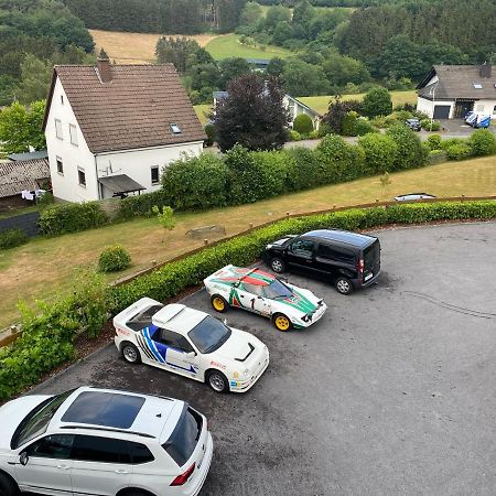 Hotel Garni Zum Adenauer Forst 윔바흐 외부 사진