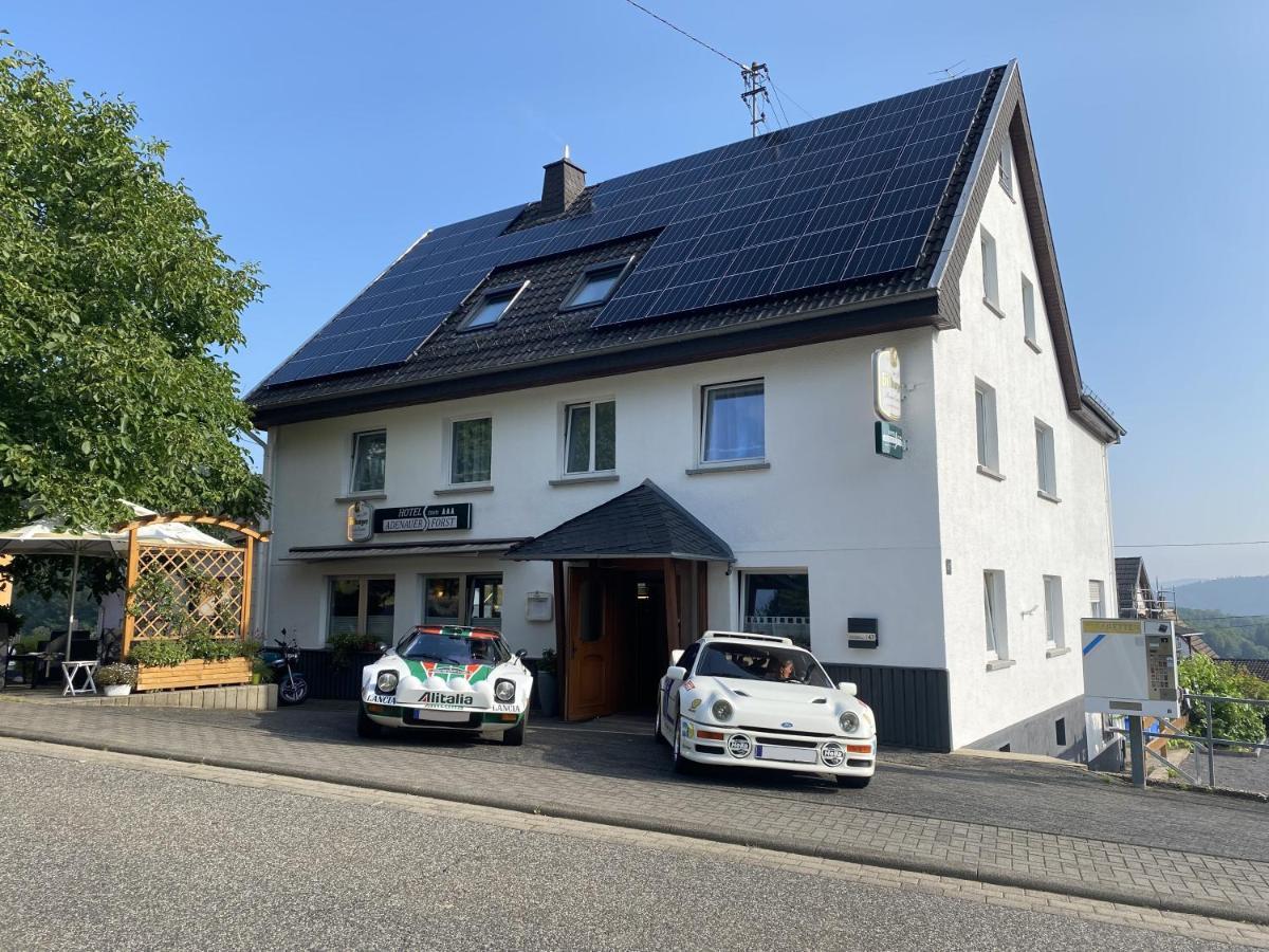 Hotel Garni Zum Adenauer Forst 윔바흐 외부 사진