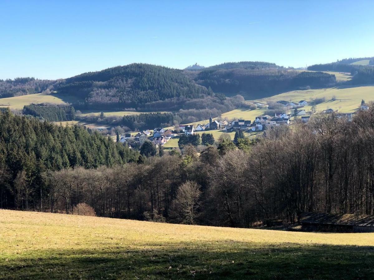 Hotel Garni Zum Adenauer Forst 윔바흐 외부 사진